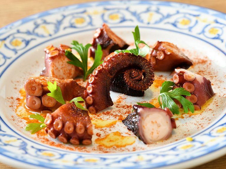 お店自慢の逸品! 驚きの食感と旨みを満喫『タコのガリシア風』