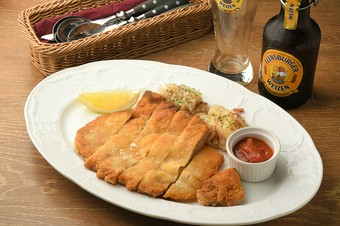 ドイツバージョンのポークカツレツ『シュニッツェル』