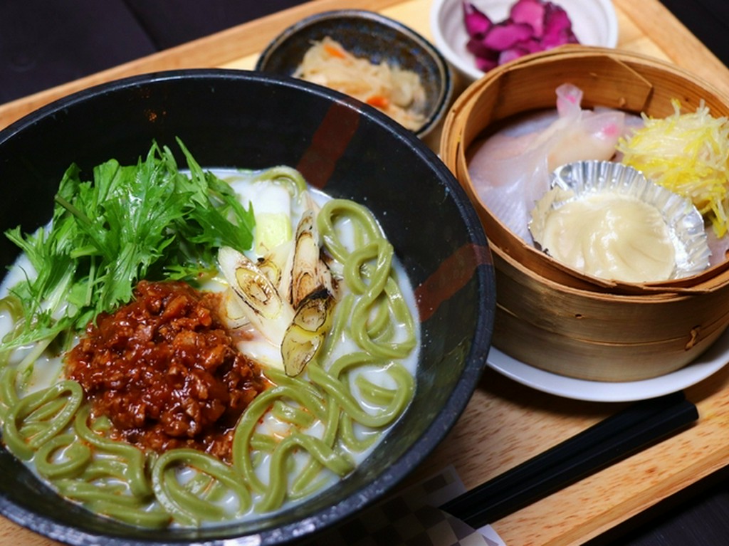 ごま豆乳宇治抹茶うどんセット