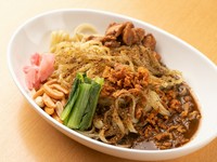 素材の良さを引き出した『汁なし黒担々麺』