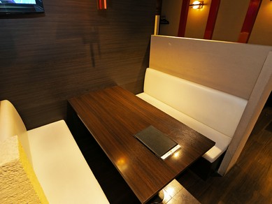 幅広いシーンに利用できる半個室が充実