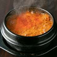 海鮮のダシがきいた、うま辛チゲ！