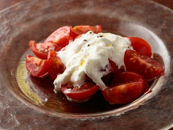 イタリア　プーリア産　ストランッチャッテッラのカプレーゼ