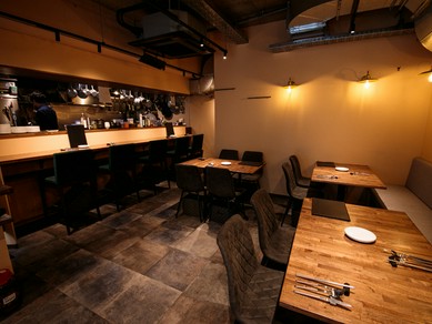 木を基調としたオシャレな空間