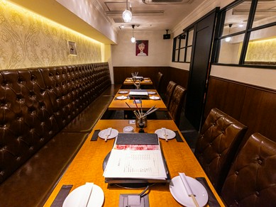 特別なゲストのおもてなしに。厳選されたお酒も多数