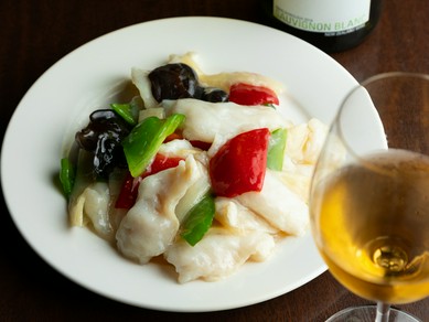 落ち着いた大人の雰囲気で二人の時間を