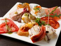 内容は日替わりにて提供
その日シェフが食べてもらいたい料理が盛り込まれてます