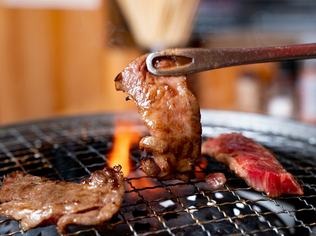 おいしいお肉をお腹いっぱい召し上がれ