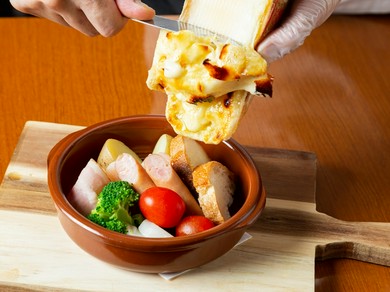 多彩な料理を楽しめるコース料理をご用意