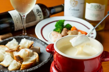 Cheese Dining Itaru 十三/塚本/ビストロ ネット予約可 | ヒトサラ