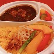 普段お店では食べられないスペイン黒カレーなどお楽しみください。