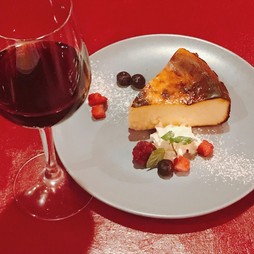 バスクチーズケーキ「バスチー」