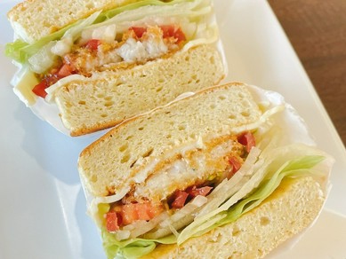 パンケーキサンド(ぎおんたるたるフィッシュ)