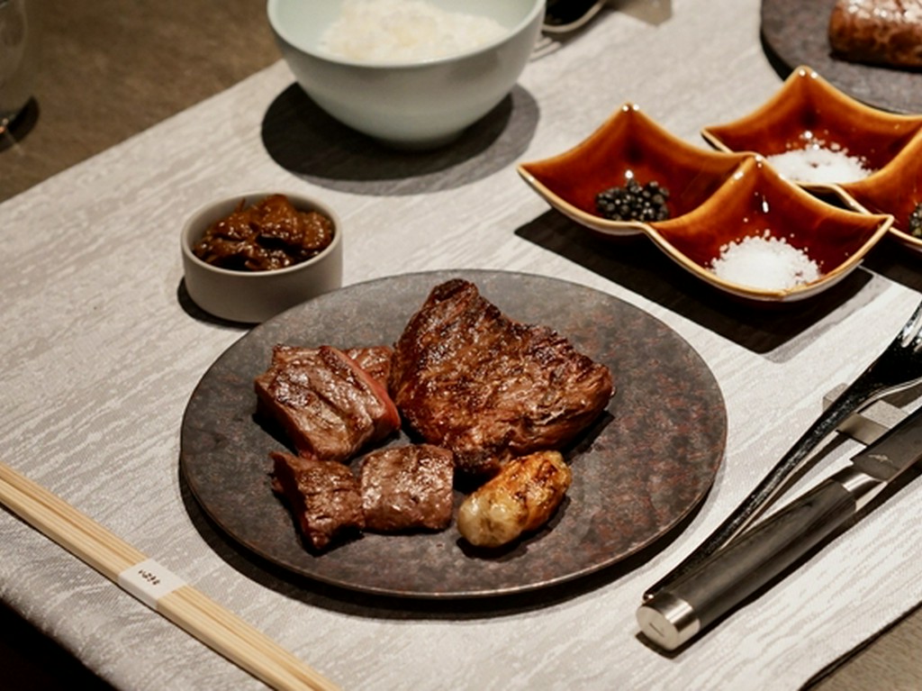 美味しさ格別！赤身と脂身のバランスが絶妙の『いぶさな牛』