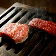 プロのスタッフが部位やカットで異なる最上の焼き方で仕上げます。