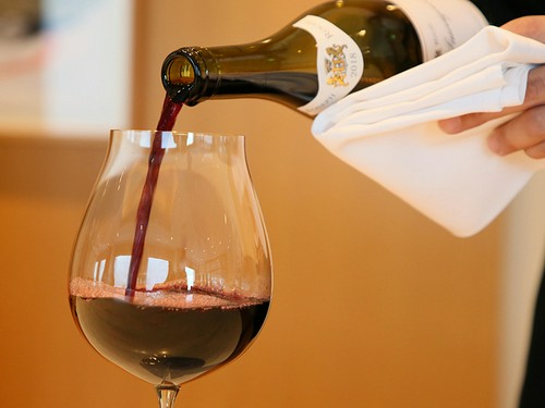 ソムリエが常駐。料理に合うワインなどを尋ねてみてはいかが？