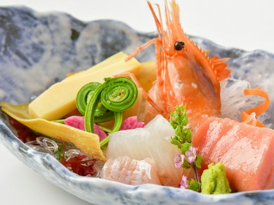 洗練された空間で、食事や会話を心ゆくまで堪能