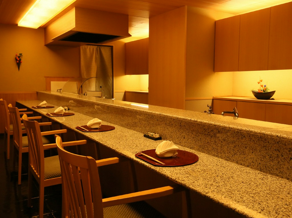 北海道産の新鮮で良質な食材を使った料理を堪能できます