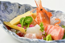 入舟定番　季節の会席料理
大切な方々と季節の滋味をごゆっくりお楽しみ下さい