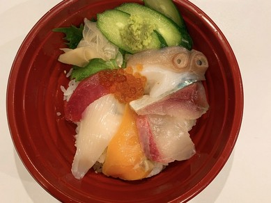  鮮魚に自信！おいしい海鮮丼のテイクアウト！生本まぐろ使用