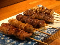 炭火の香りがいい！
もも　皮　はつ　砂肝　ぼんじり