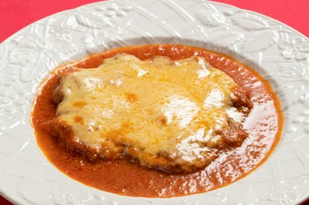 仔牛カツレツ　パルミジャーナ