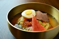 ハーフ858円
