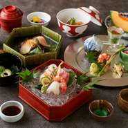 自慢のしゃぶしゃぶ・すき焼きの他、日本料理にも定評のあるしゃぶ禅では、旬食材を使った会席料理もご用意しております。