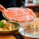 季節コース
先付・蛤のお吸い物・天然鯛と鮪のお造り・春野菜と白魚の天ぷら・しゃぶしゃぶ・水菓子

