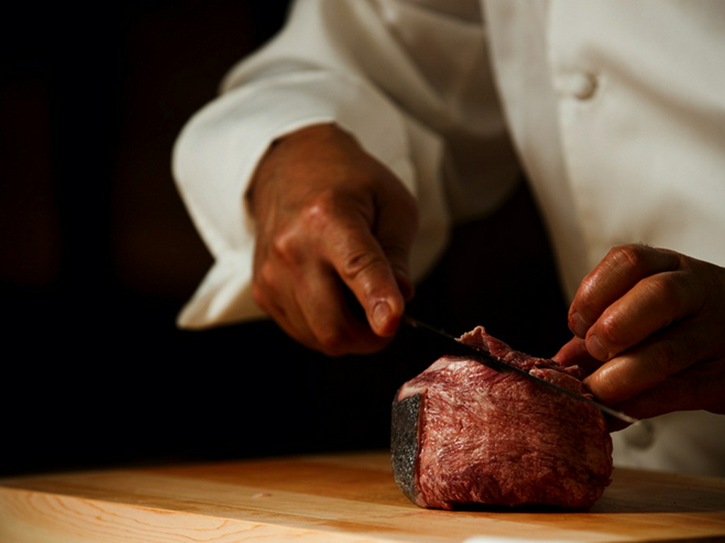 職人の技をライブ感で愉しめます。