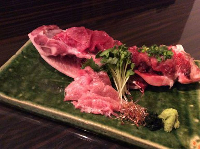 名物 本まぐろかま刺身