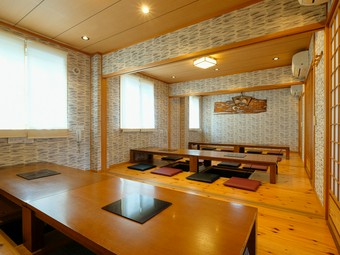 少人数から大人数までOK。会食や宴会にぴったりな座敷席