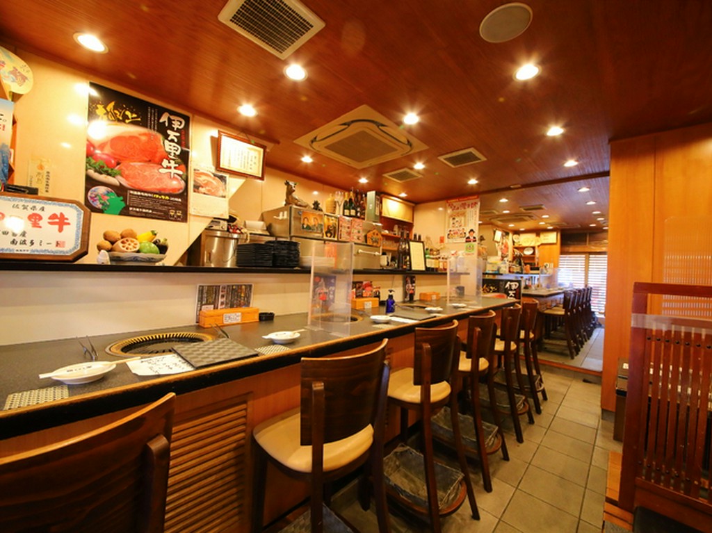 日本酒ソムリエが選ぶ、肉に合う季節の日本酒