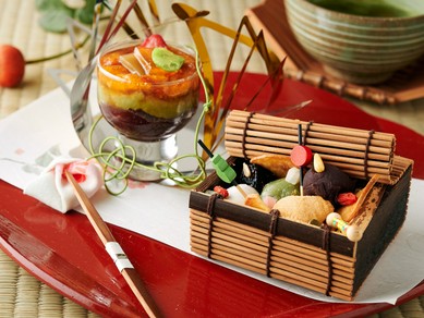 季節の甘味をお薄と共に。細やかな心遣いでもてなしてくれる