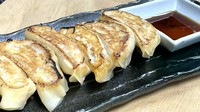 ガッツリ！ニンニクの香りが食欲をそそる『手作り焼餃子』も大人気◎