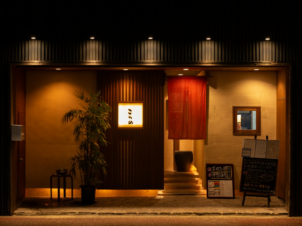 薬院駅から徒歩5分と利便性のいい立地