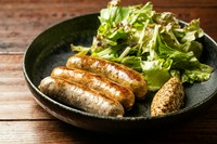 知り合いのシャリュキュトリエ（加工肉専門家）に特注の絶品ソーセージ
