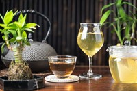 エナジー (高麗人参/霊芝/冬虫夏草)
しんのう美人(竜眼肉/マイカイカ/枸杞子/大棗/菊花/バタフライピー)
発酵ナツメ
発酵レモン
発酵ジンジャー
本日の薬膳茶 2種(内容はスタッフまで)
J・W・Tea