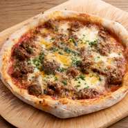 ピッツア　ボロネーゼ