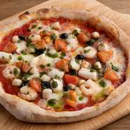シーフードのピッツア