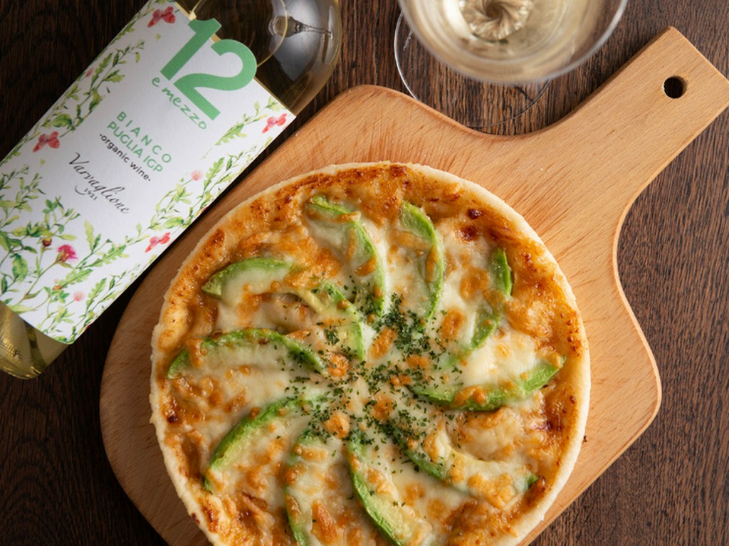 アボカドのクリーミーさを実感。ワインと合わせたい『アボカドのピッツァ』