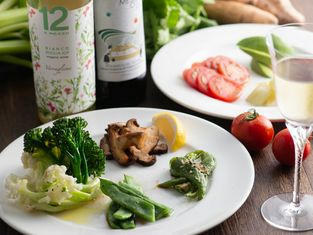 Shizen yasai to shizenha wine no omise Battaya