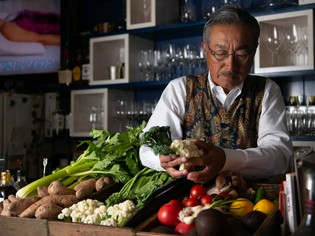体に優しい料理を提供するとともに、健康的な食事法も提案