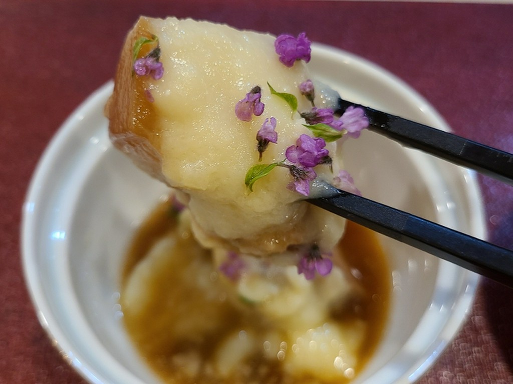 初心を忘れず、3日間かけて仕上げる『やんばる島豚馬鈴薯あん』