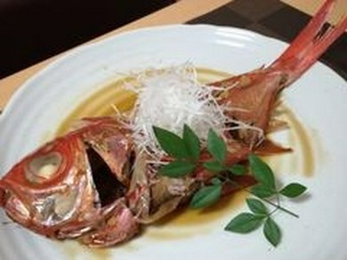 洗練された空間で、食事や会話を心ゆくまで堪能