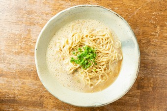 新しい味わい！『釜玉ラーメン』