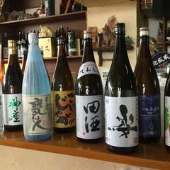 日本酒、焼酎、泡盛と豊富な種類のお酒をどうぞ