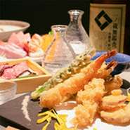 新鮮な食材を天ぷらに仕上げました。人気の逸品です。
