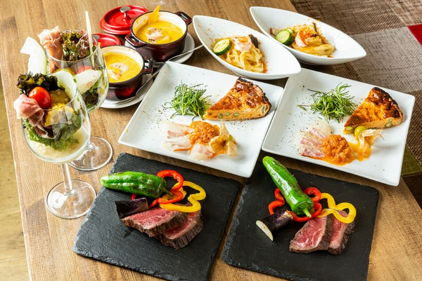 《ディナー限定》カップル同士の記念日にオススメ『4000円コース』