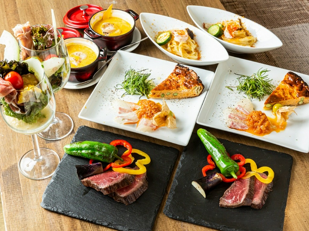 《ディナー限定》カップル同士の記念日にオススメ『4000円コース』